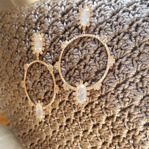 Kendra Scott Earrings - Picture 11 of 13